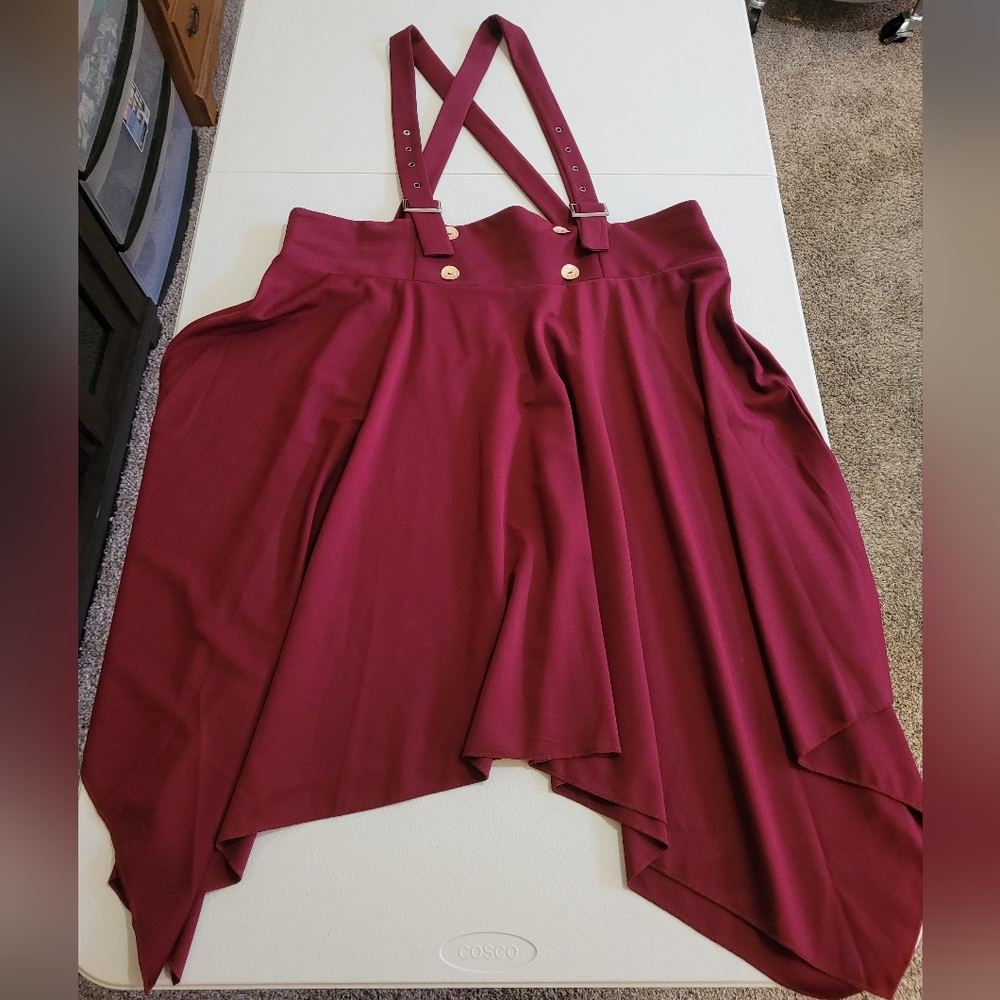 Skirt with suspenders